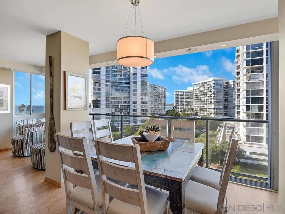 1810 Avenida del Mundo #505 Coronado, CA 92118