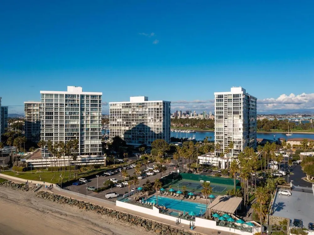 1810 Avenida del Mundo #505 Coronado, CA 92118