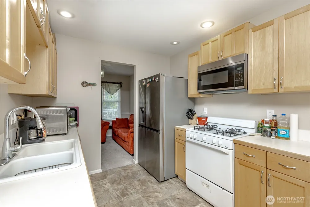 307 4th Avenue Algona, WA 98001