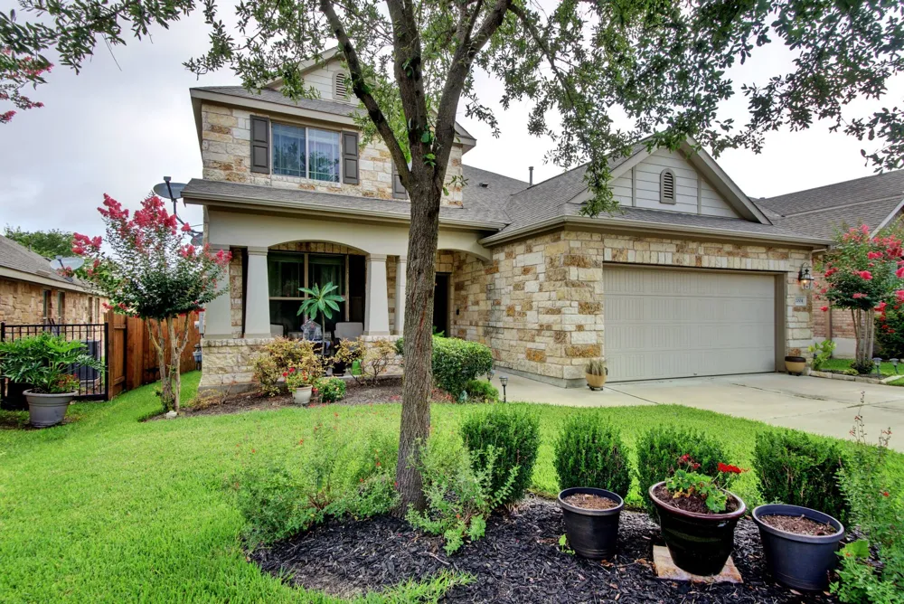 2004 Autumn Run Lane Round Rock, TX 78665