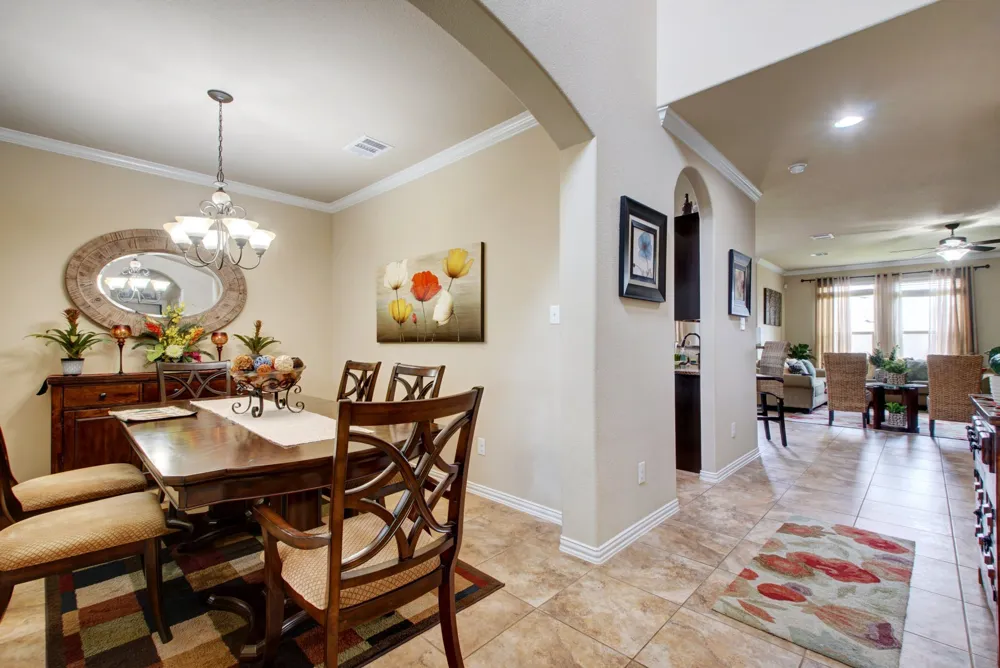 2004 Autumn Run Lane Round Rock, TX 78665