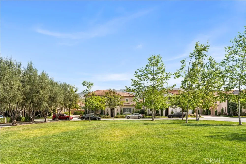 146 Dolci Irvine, CA 92602