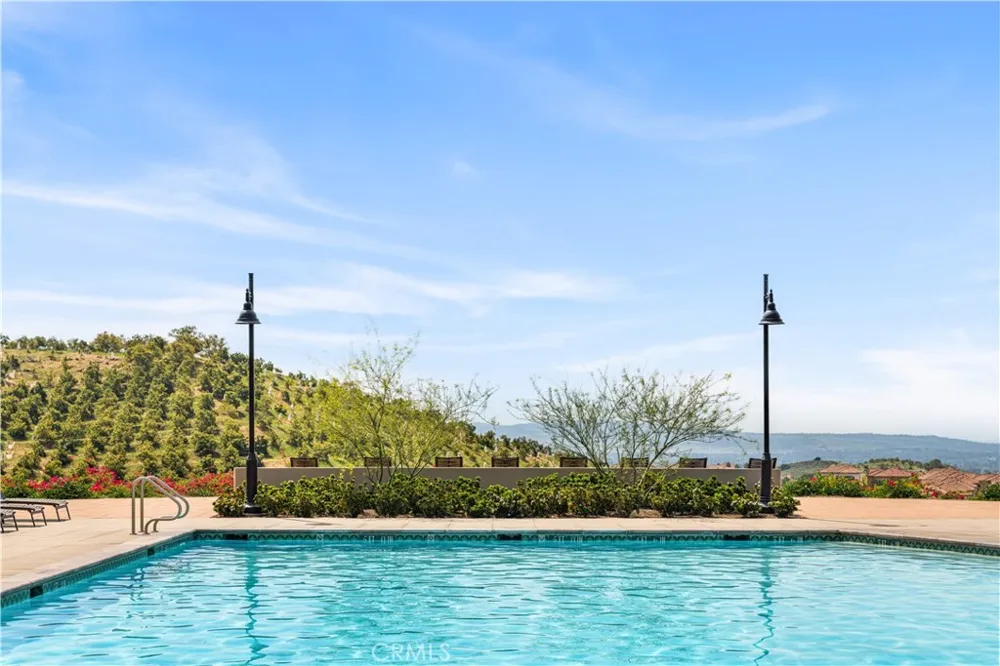 146 Dolci Irvine, CA 92602