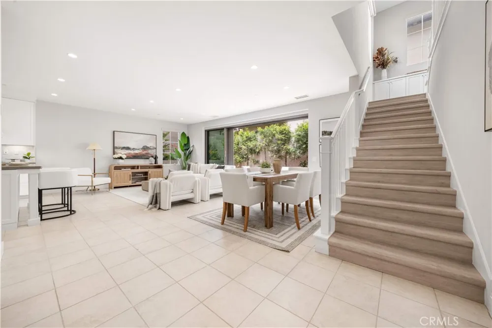 146 Dolci Irvine, CA 92602