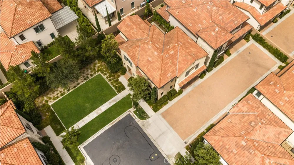 146 Dolci Irvine, CA 92602