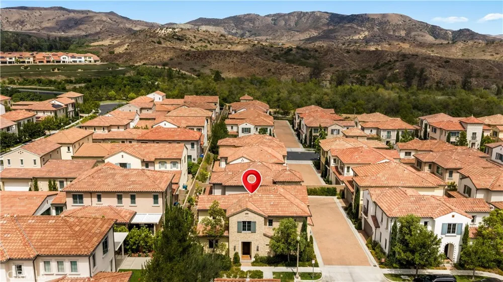 146 Dolci Irvine, CA 92602