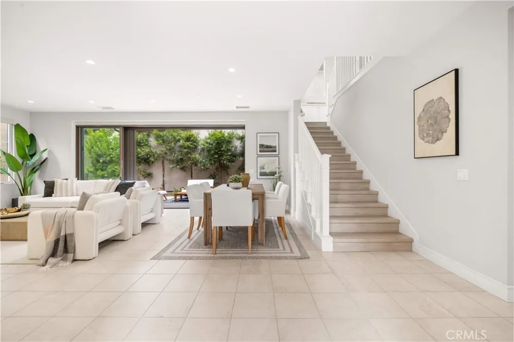 146 Dolci Irvine, CA 92602