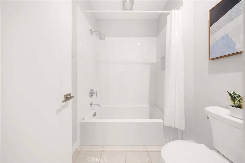 146 Dolci Irvine, CA 92602