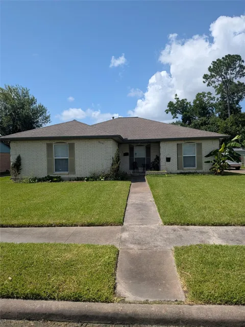 4018 Rosewin Circle