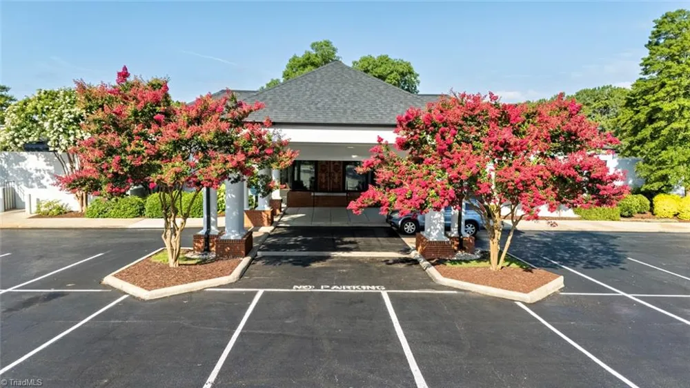 4929 Edinborough Road Greensboro, NC 27406