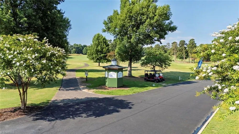 4929 Edinborough Road Greensboro, NC 27406