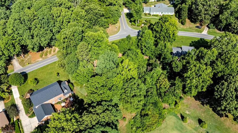 4929 Edinborough Road Greensboro, NC 27406