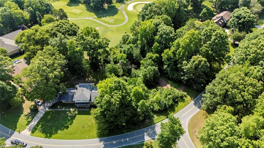 4929 Edinborough Road Greensboro, NC 27406