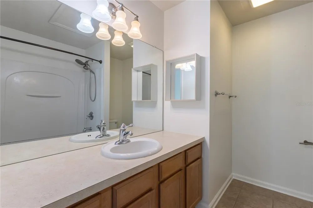 10445 WESTPARK PRESERVE BOULEVARD Tampa, FL 33625