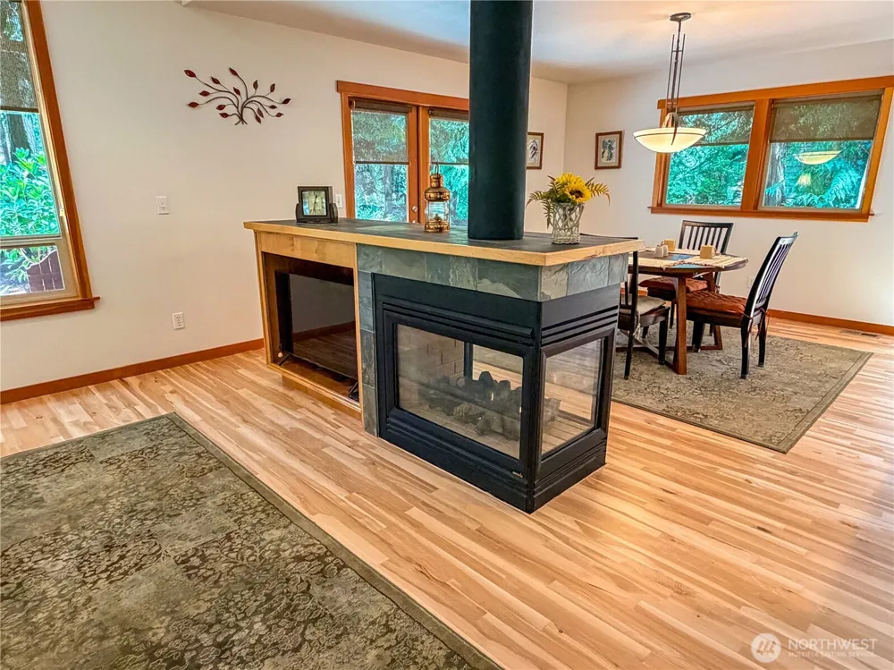 460 Pinecrest Port Townsend, WA 98368