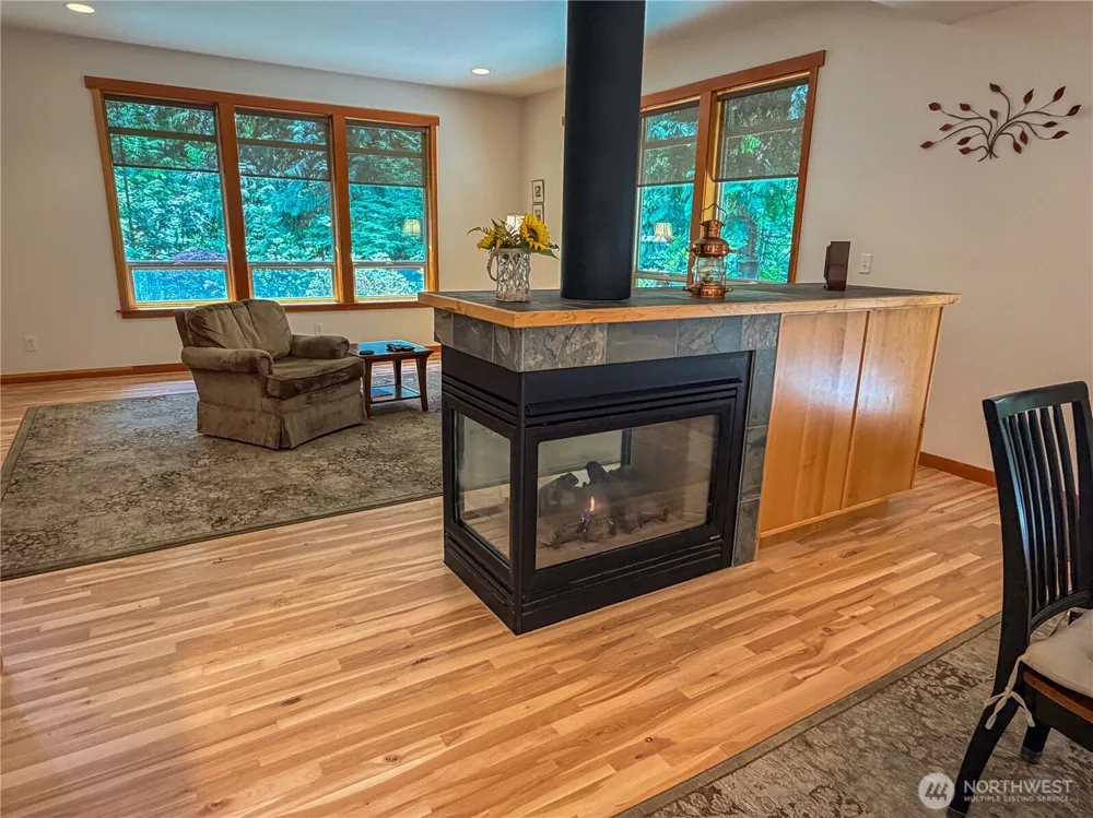 460 Pinecrest Port Townsend, WA 98368