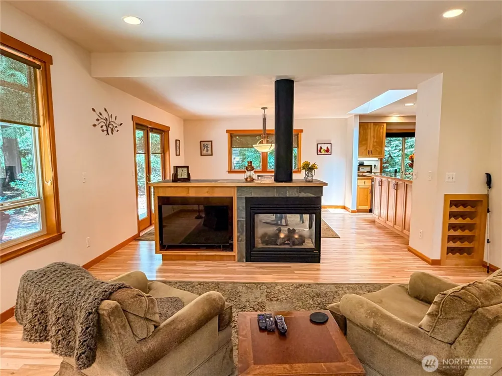 460 Pinecrest Port Townsend, WA 98368