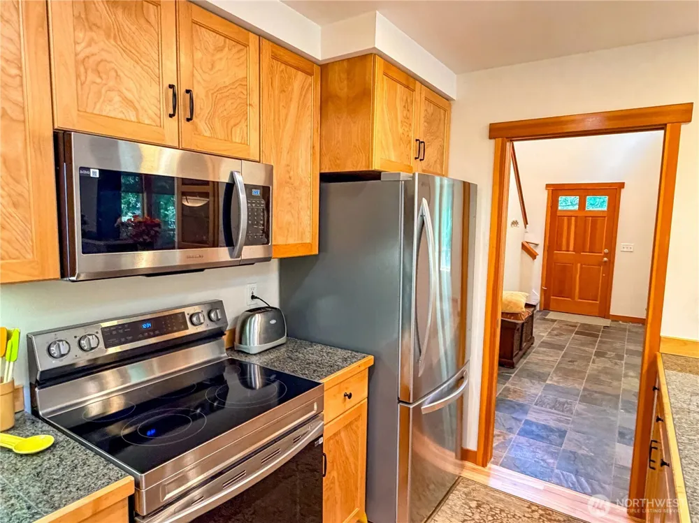 460 Pinecrest Port Townsend, WA 98368