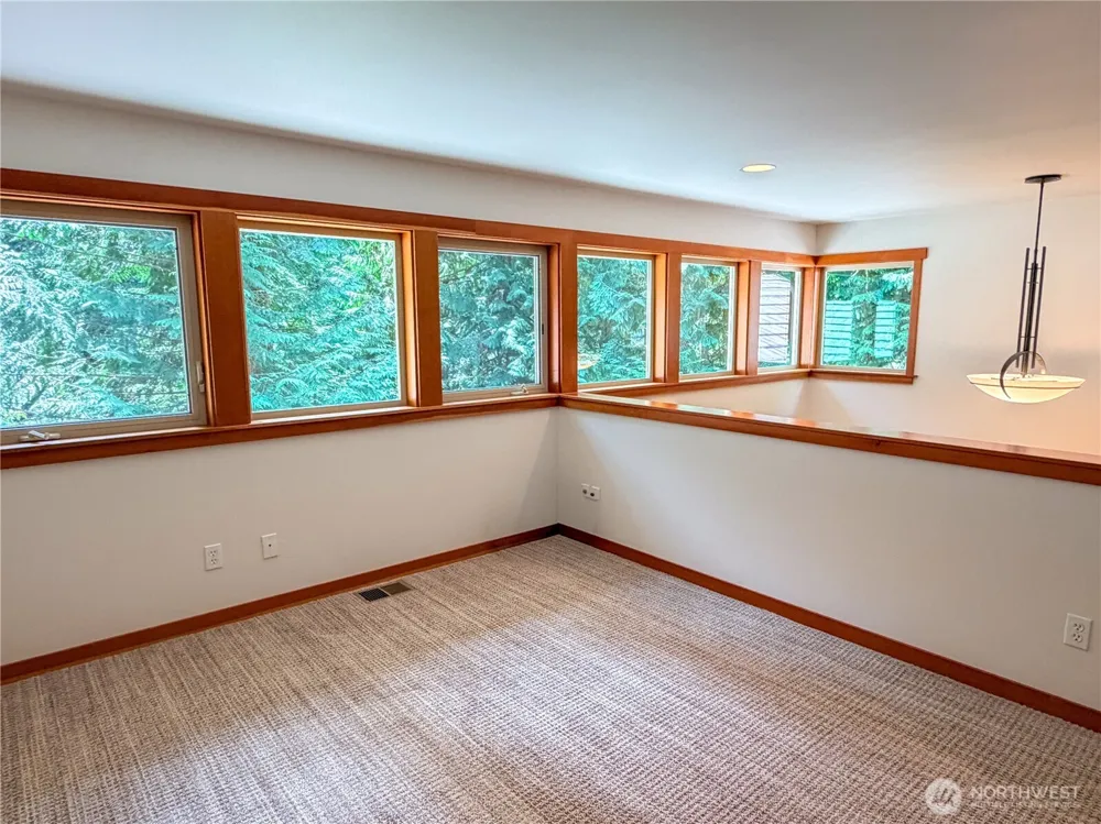 460 Pinecrest Port Townsend, WA 98368
