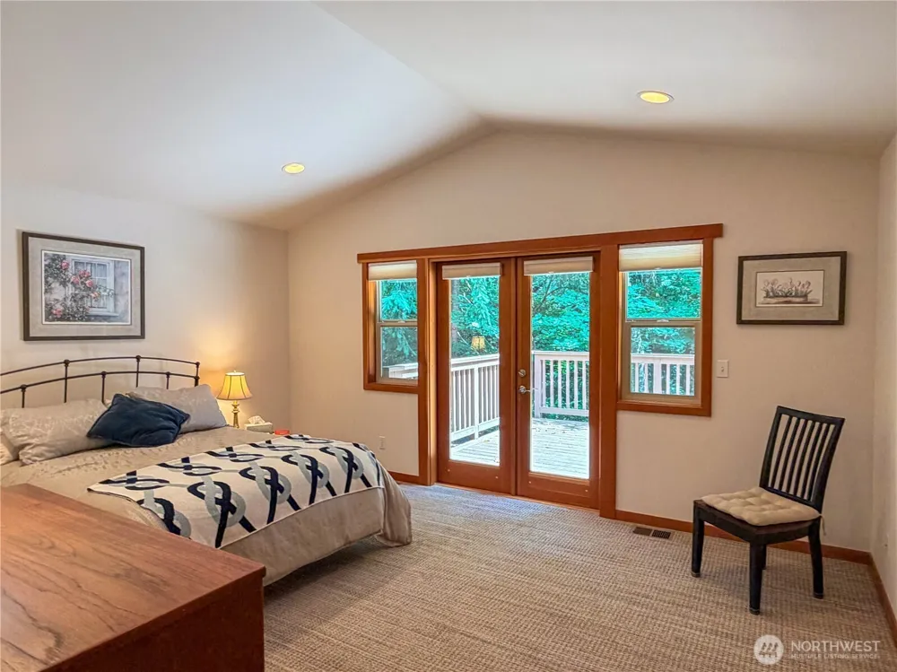 460 Pinecrest Port Townsend, WA 98368