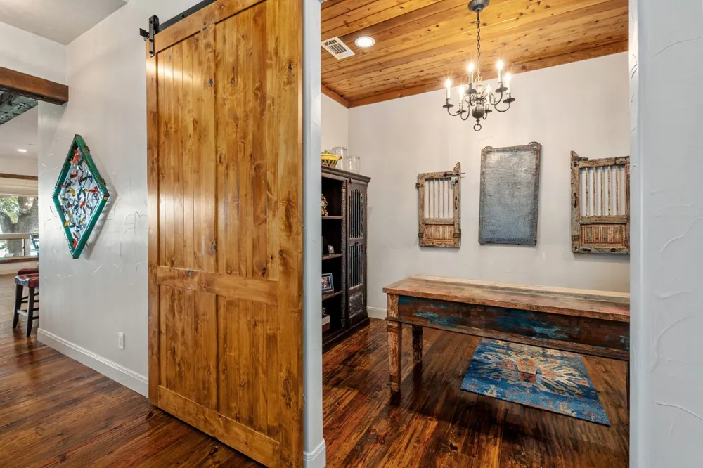 172 Enchanted Drive Enchanted Oaks, TX 75156
