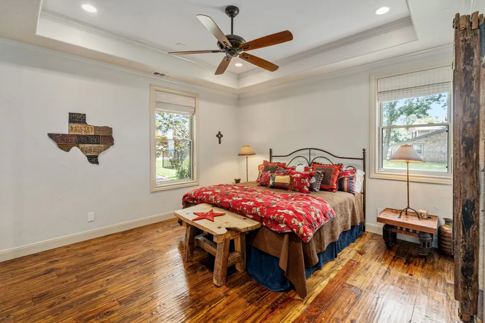 172 Enchanted Drive Enchanted Oaks, TX 75156