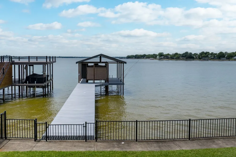 172 Enchanted Drive Enchanted Oaks, TX 75156