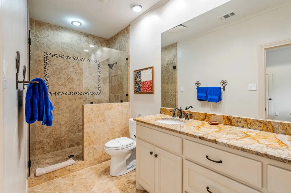 172 Enchanted Drive Enchanted Oaks, TX 75156