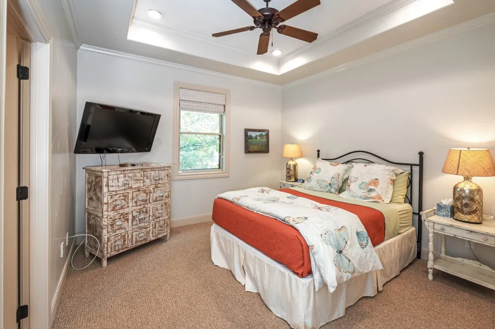 172 Enchanted Drive Enchanted Oaks, TX 75156