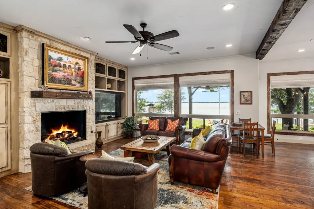 172 Enchanted Drive Enchanted Oaks, TX 75156