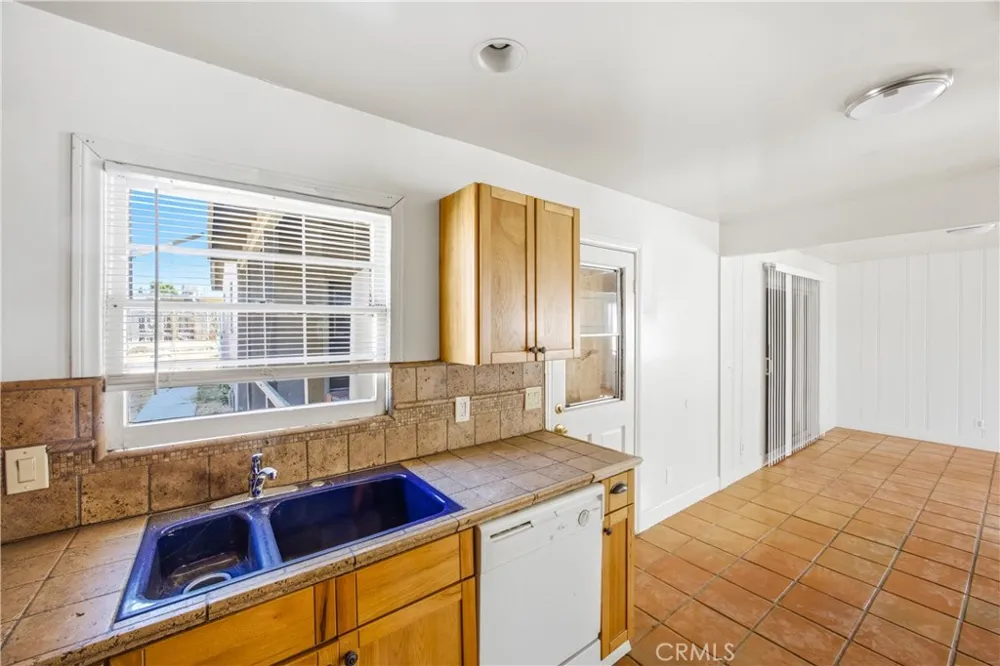 25567 Main Barstow, CA 92311