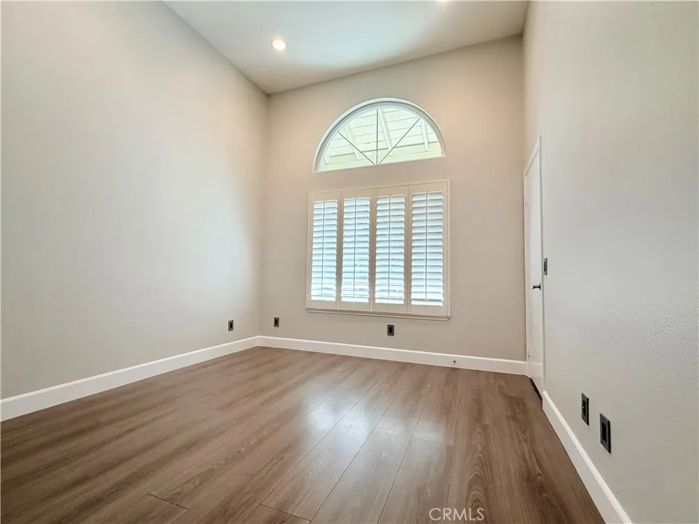 20783 E Crest Walnut, CA 91789