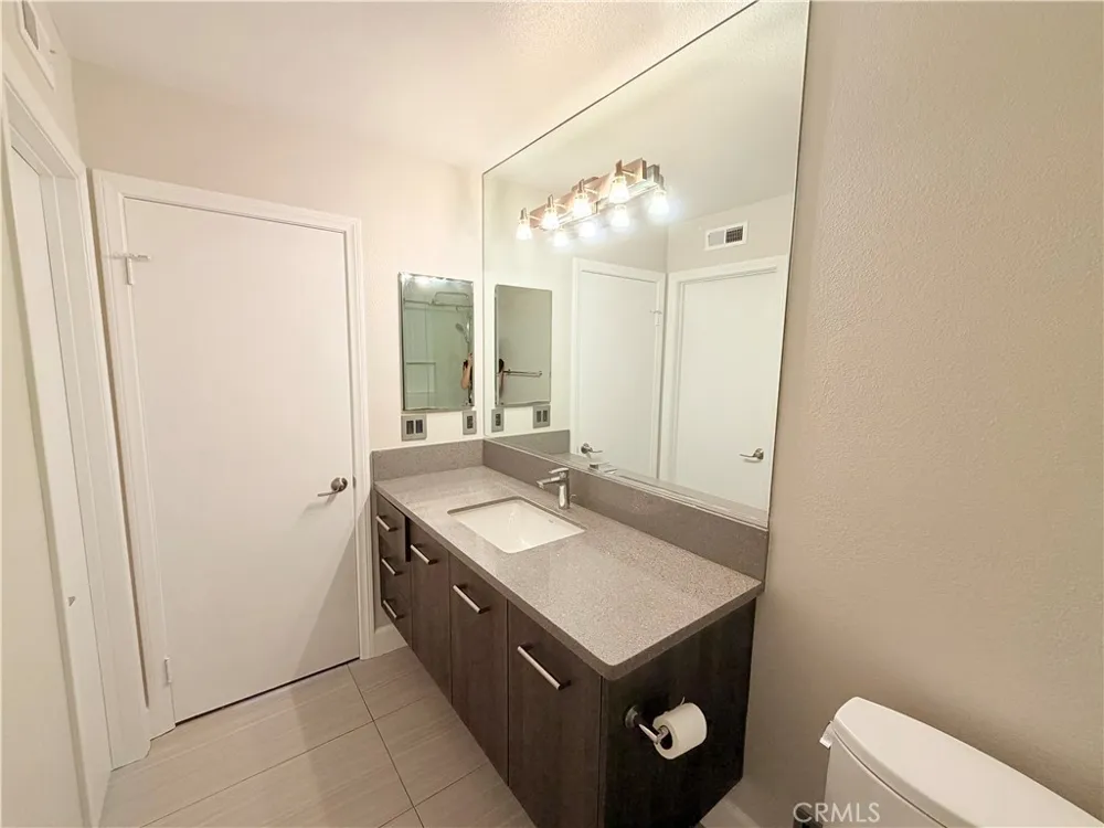 20783 E Crest Walnut, CA 91789