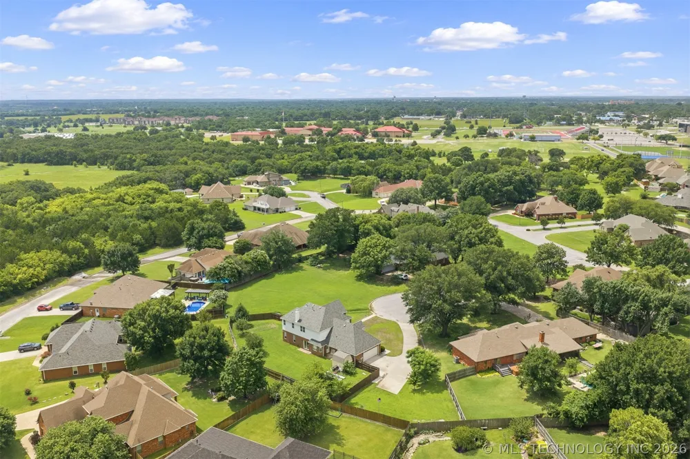 708 Franklin Court Ardmore, OK 73401