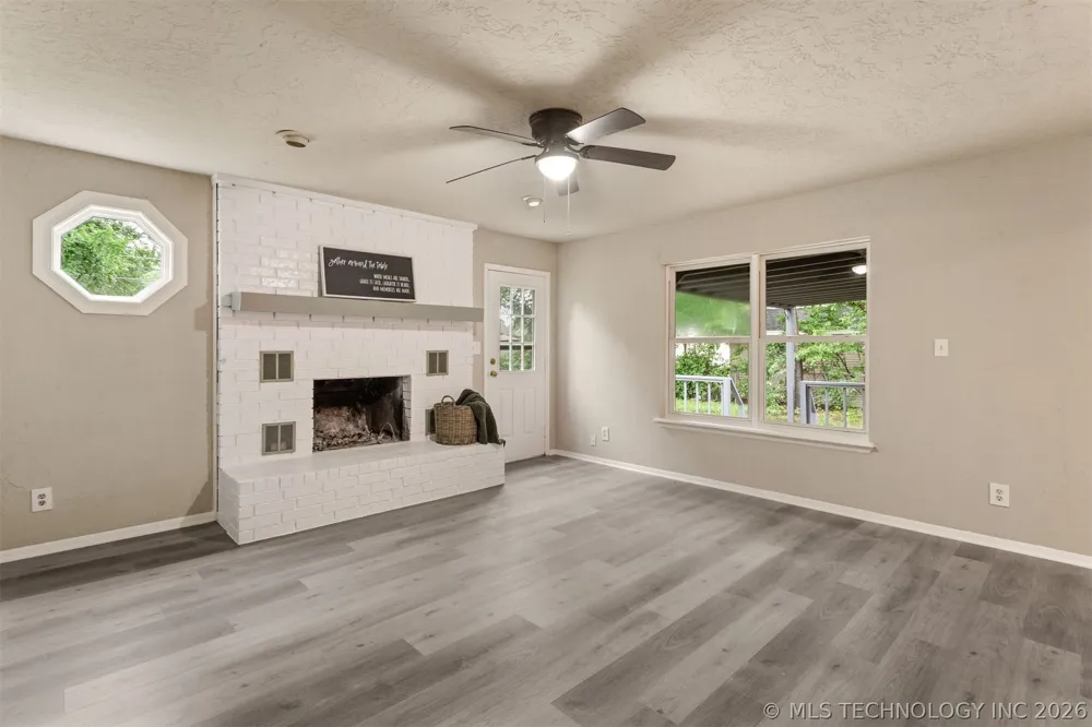 726 Florence Avenue Claremore, OK 74017