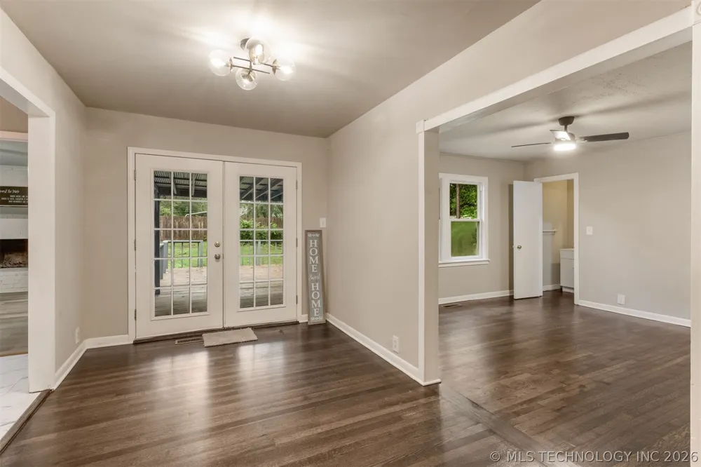 726 Florence Avenue Claremore, OK 74017
