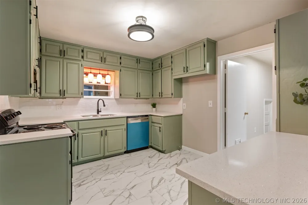 726 Florence Avenue Claremore, OK 74017