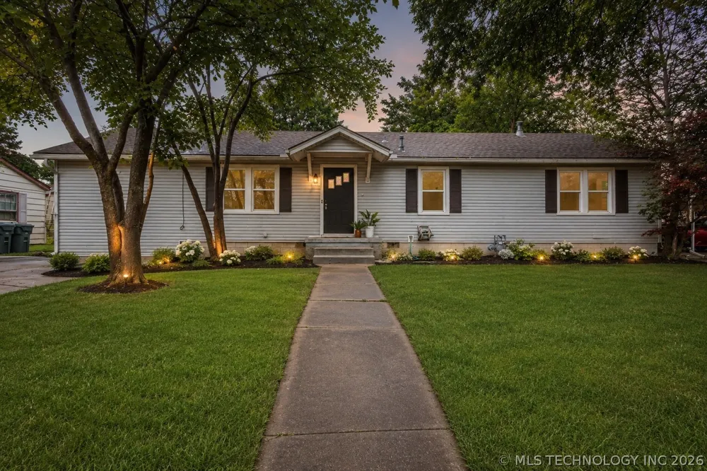 726 Florence Avenue Claremore, OK 74017
