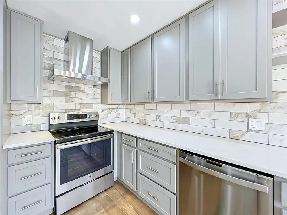 2305 SUN VALLEY CIR, WINTER PARK, FL 32792 Winter Park, FL 32792