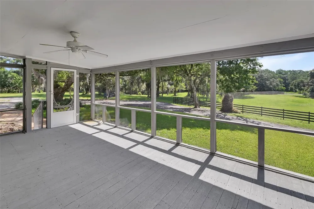 900 E KICKLIGHTER (5 +- ACRES) ROAD Lake Helen, FL 32744
