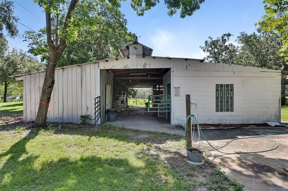 900 E KICKLIGHTER (5 +- ACRES) ROAD Lake Helen, FL 32744