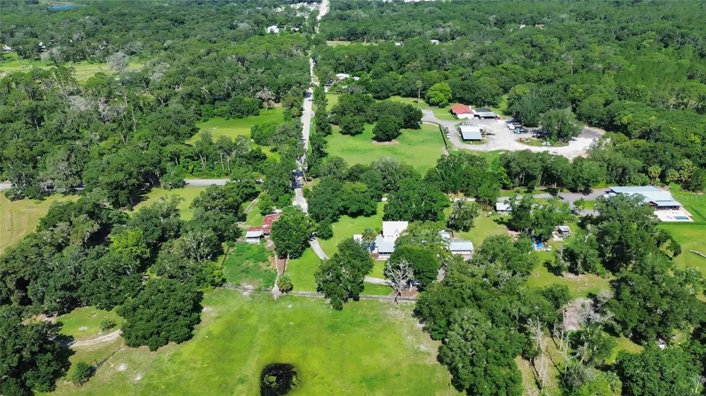 900 E KICKLIGHTER (5 +- ACRES) ROAD Lake Helen, FL 32744