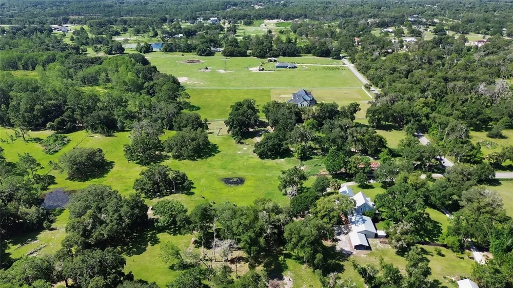 900 E KICKLIGHTER (5 +- ACRES) ROAD Lake Helen, FL 32744