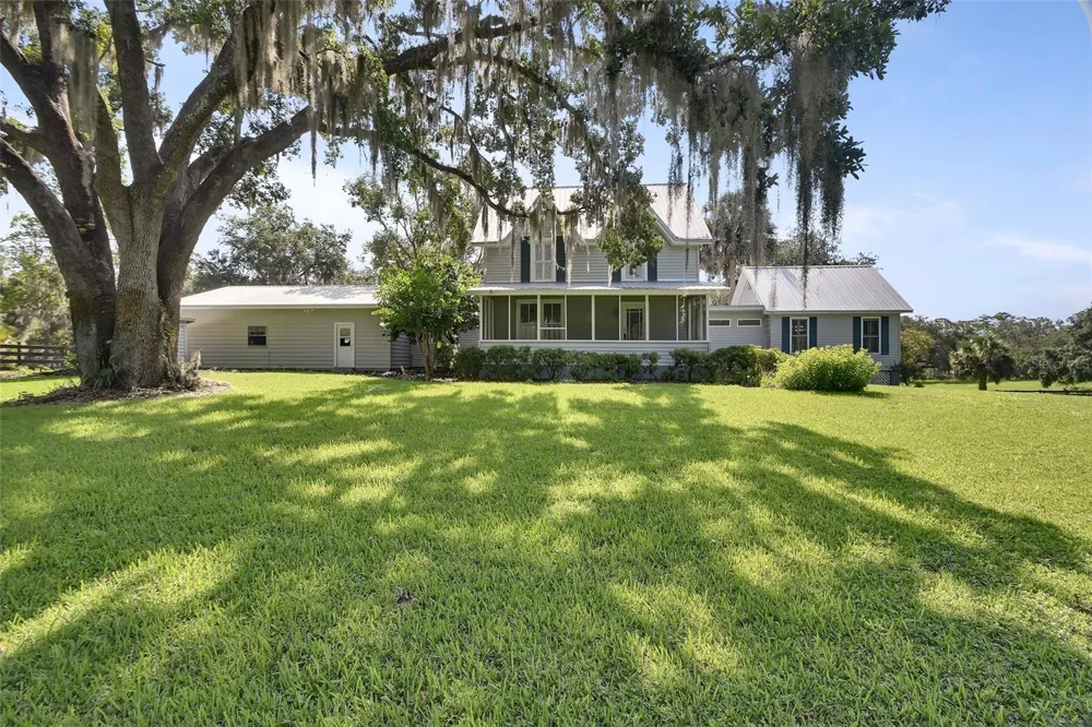 900 E KICKLIGHTER (5 +- ACRES) ROAD Lake Helen, FL 32744