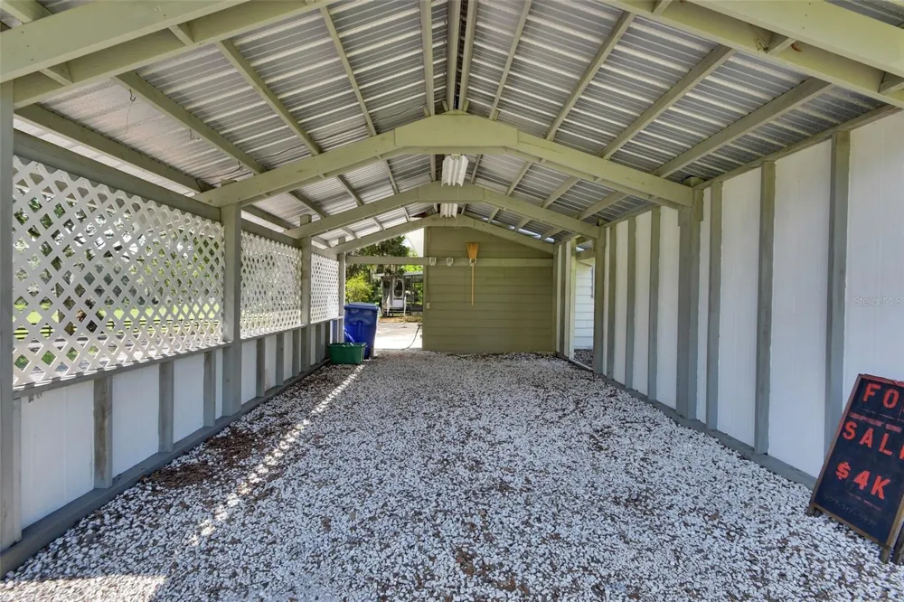 900 E KICKLIGHTER (5 +- ACRES) ROAD Lake Helen, FL 32744