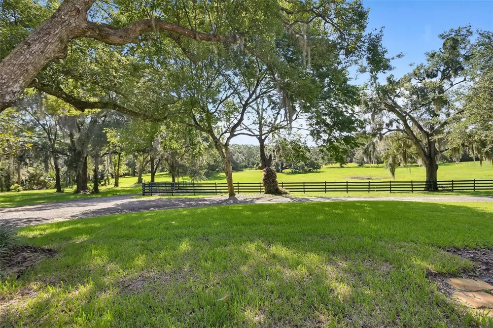 900 E KICKLIGHTER (5 +- ACRES) ROAD Lake Helen, FL 32744