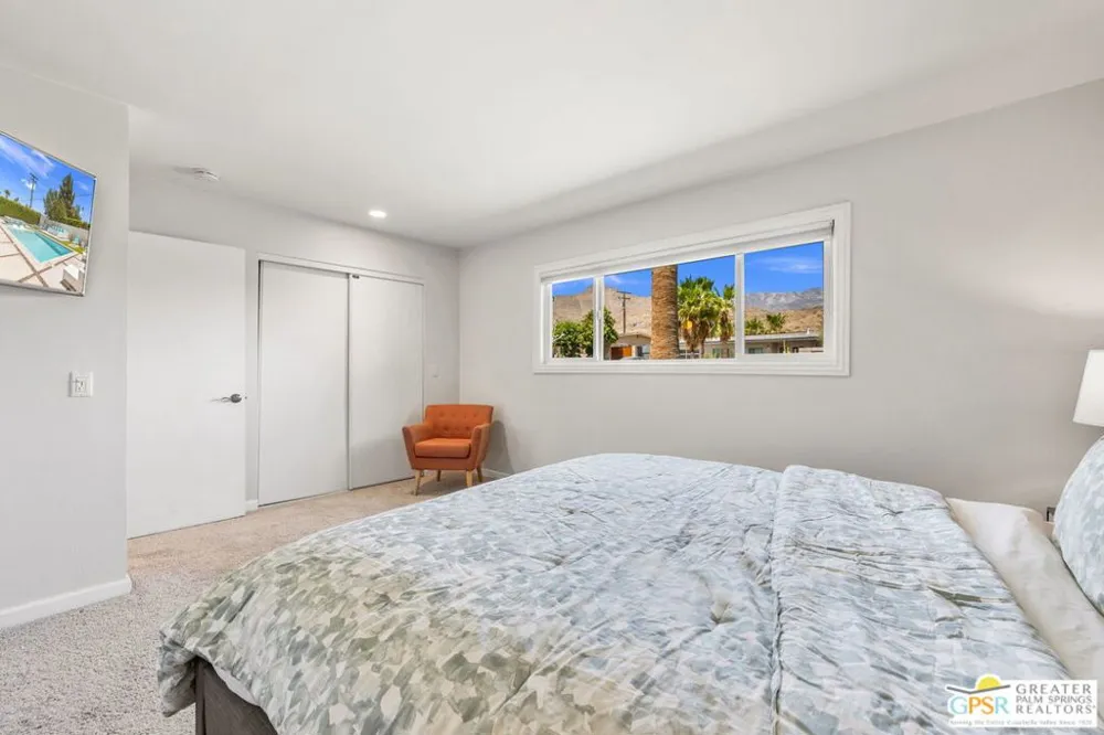 37512 Bankside Drive Cathedral City, CA 92234