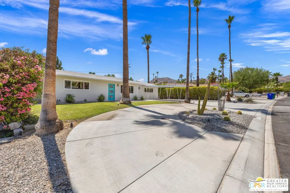 37512 Bankside Drive Cathedral City, CA 92234