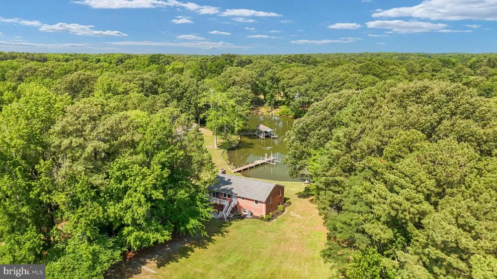 279 HARBOR DRIVE Reedville, VA 22539