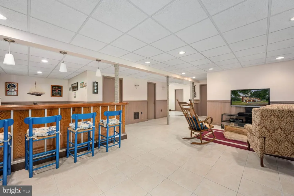 279 HARBOR DRIVE Reedville, VA 22539